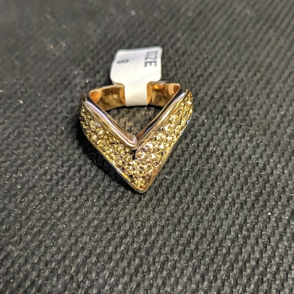 Women's ring - Picture 2 of 3